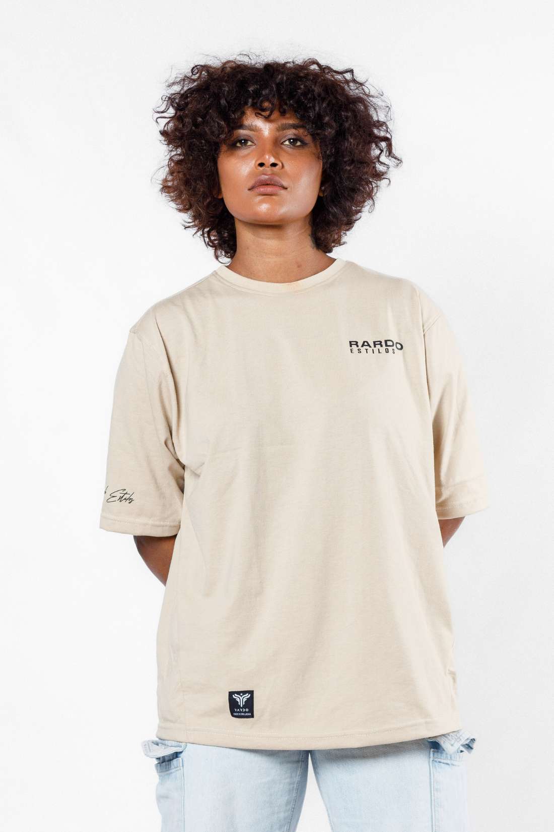 Rardo Estilos - Stay Focused unisex oversized T - Beige