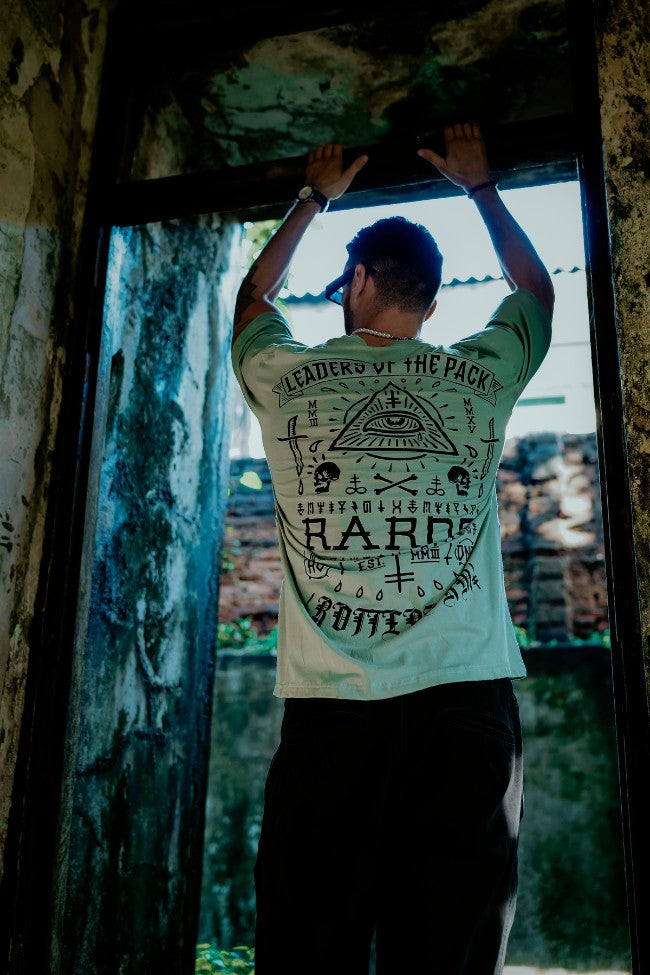 Visionary Tee Unisex - Frog Green